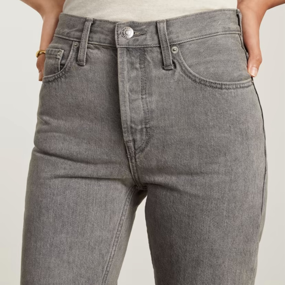 EVERLANE 90s cheeky crop jean